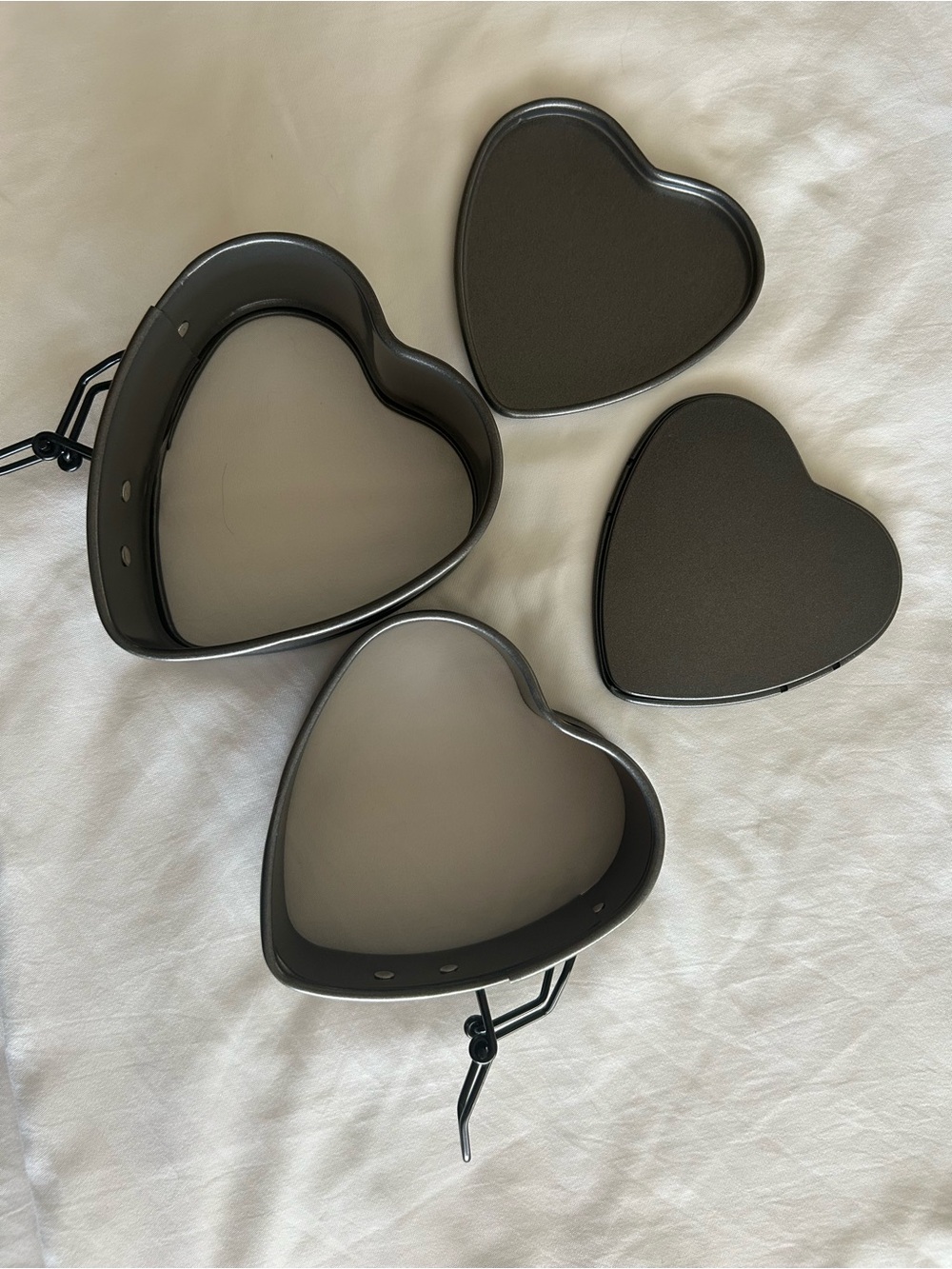 Mini heart springform pans